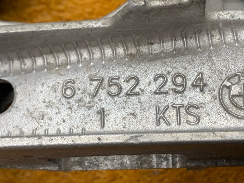 Балка поперечная (подрамник), 4500 рублей, Красноярск