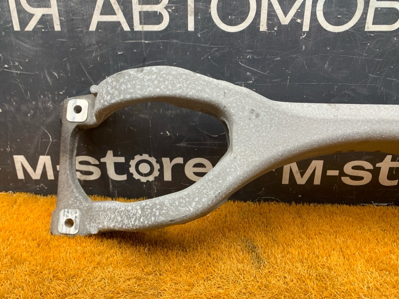 Балка поперечная (подрамник), 700 рублей, Красноярск