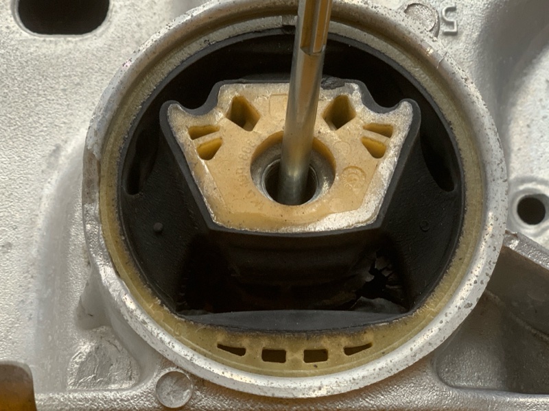 Балка поперечная (подрамник), 4000 рублей, Красноярск