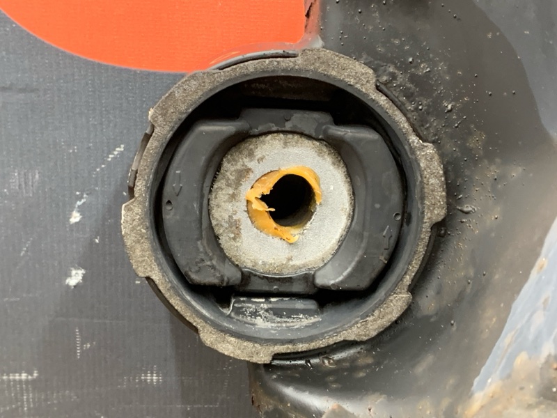 Балка поперечная (подрамник), 6000 рублей, Красноярск