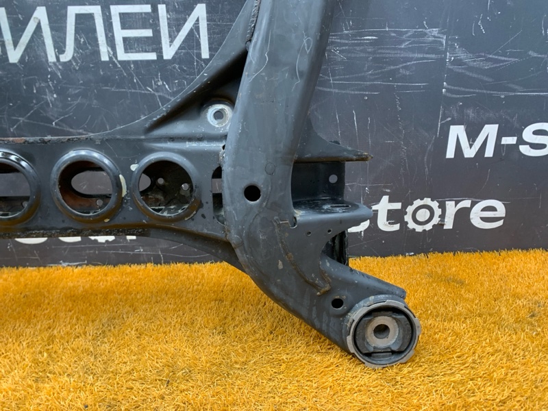 Балка поперечная (подрамник), 6000 рублей, Красноярск