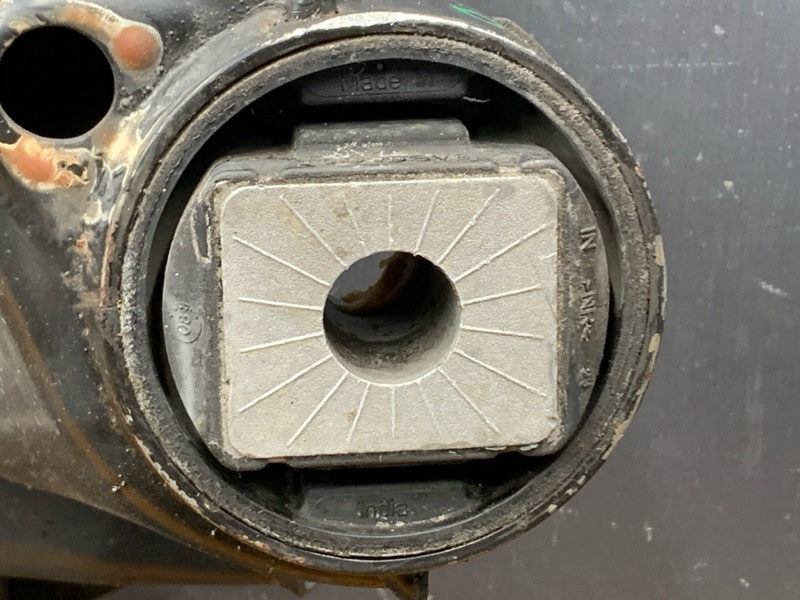 Балка поперечная (подрамник), 6000 рублей, Красноярск