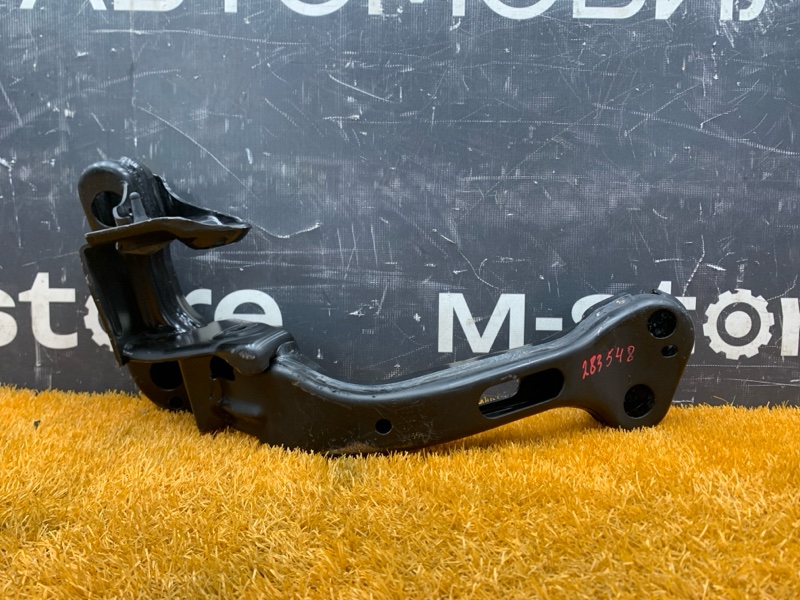 Кронштейн КПП, 500 рублей, Красноярск