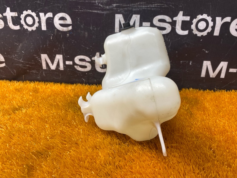 Бачок омывателя фар, 350 рублей, Красноярск