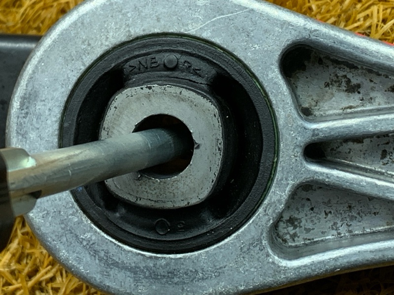 подушка двигателя, 600 рублей, Красноярск