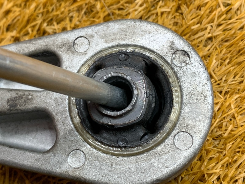 подушка двигателя, 1000 рублей, Красноярск