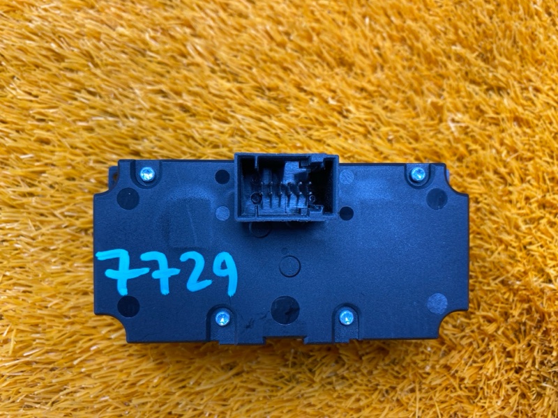 Переключатель света фар, 1000 рублей, Красноярск