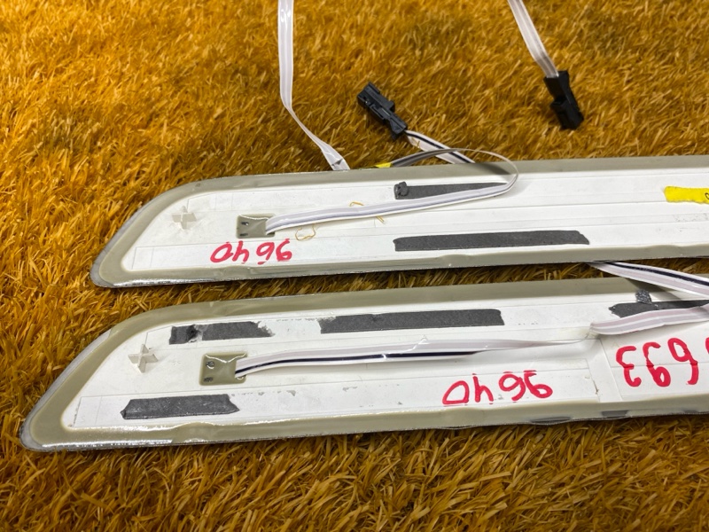 Накладка на порог салона, 5000 рублей, Красноярск