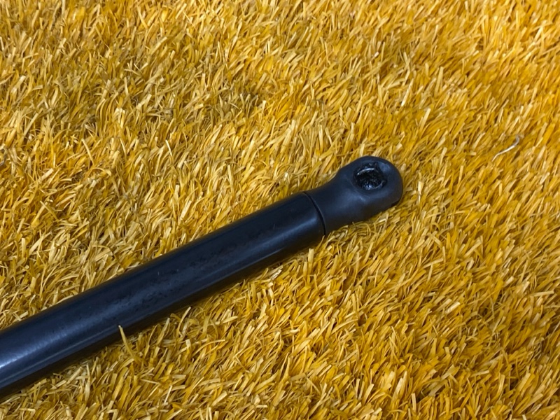 амортизатор капота, 500 рублей, Красноярск