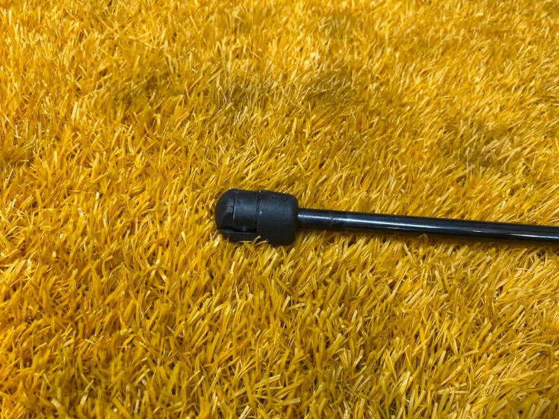 амортизатор капота, 500 рублей, Красноярск