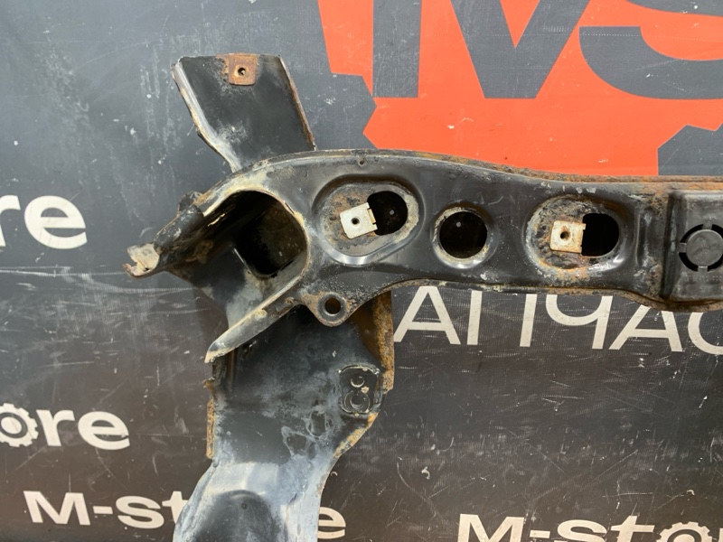 Балка поперечная (подрамник), 45000 рублей, Красноярск