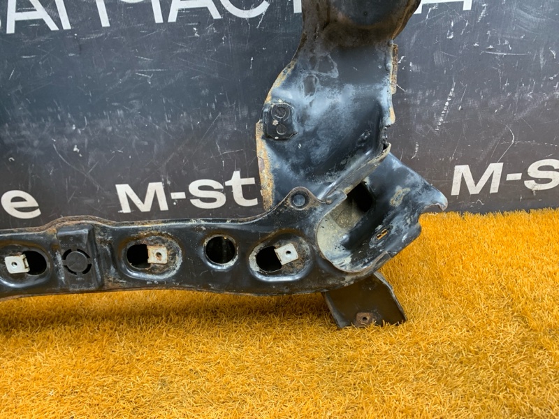 Балка поперечная (подрамник), 45000 рублей, Красноярск