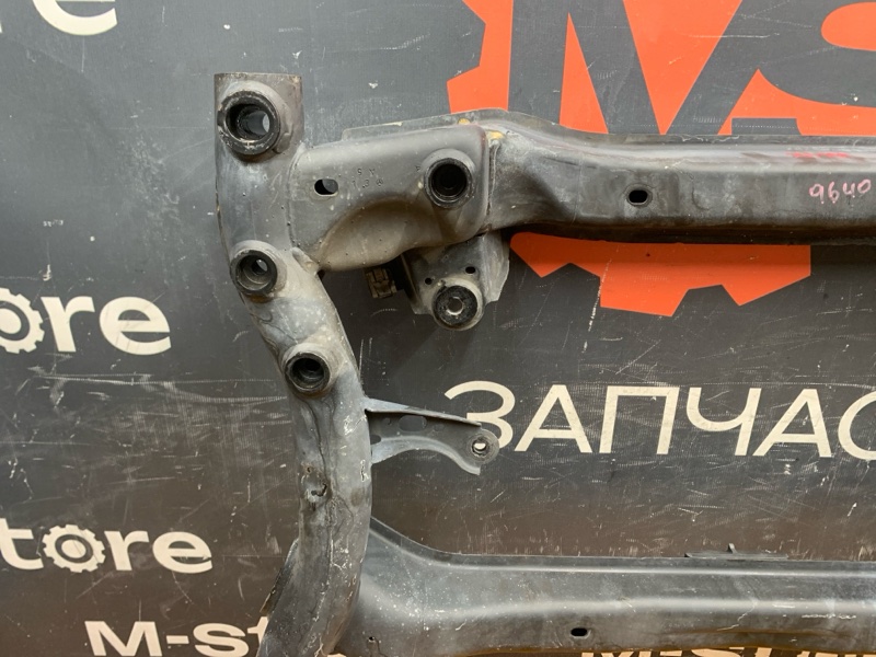 Балка поперечная (подрамник), 25000 рублей, Красноярск