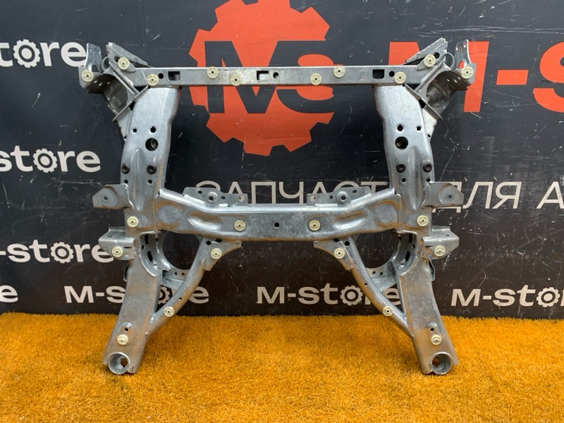 Балка поперечная (подрамник), 39000 рублей, Красноярск