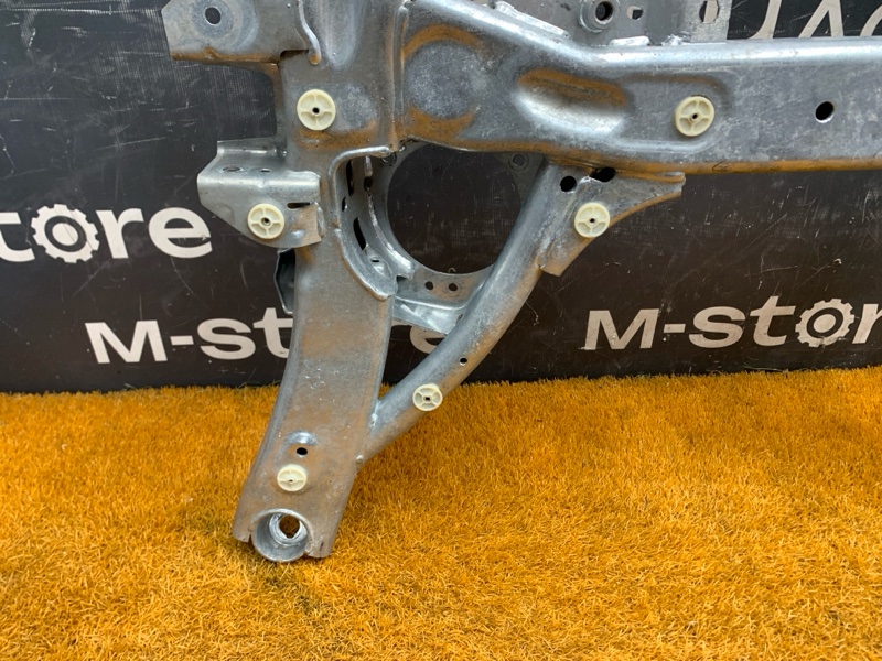 Балка поперечная (подрамник), 39000 рублей, Красноярск