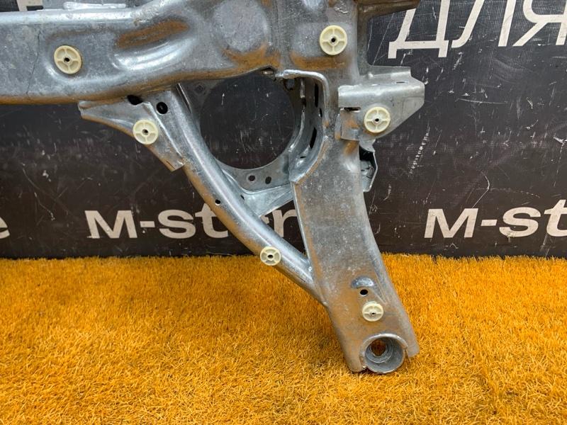 Балка поперечная (подрамник), 39000 рублей, Красноярск