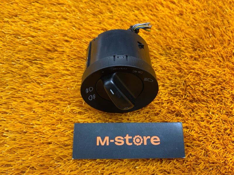 Переключатель света фар, 1000 рублей, Красноярск