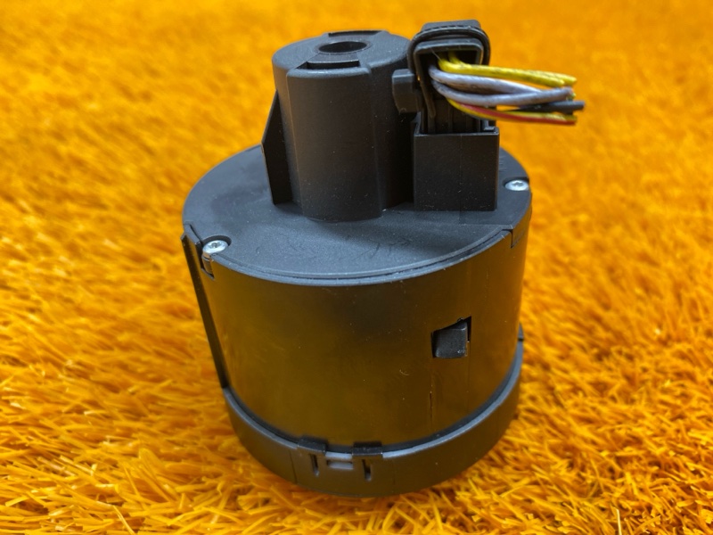 Переключатель света фар, 1000 рублей, Красноярск