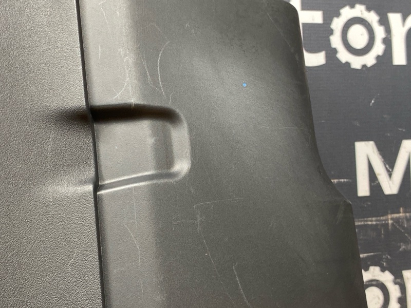 крышка двигателя, 2000 рублей, Красноярск