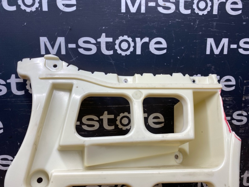 крепление бампера, 600 рублей, Красноярск