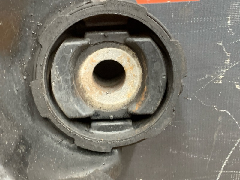 Балка поперечная (подрамник), 5000 рублей, Красноярск