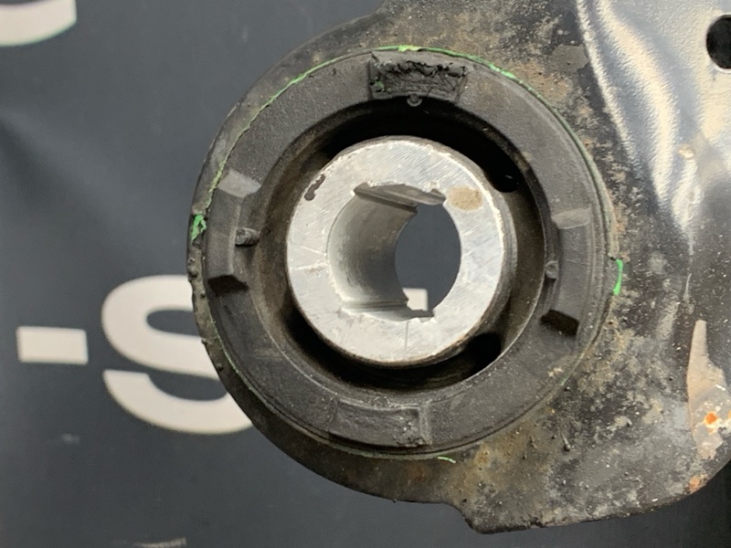 Балка поперечная (подрамник), 15000 рублей, Красноярск