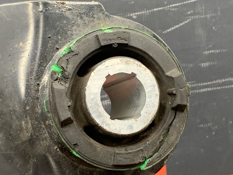 Балка поперечная (подрамник), 15000 рублей, Красноярск