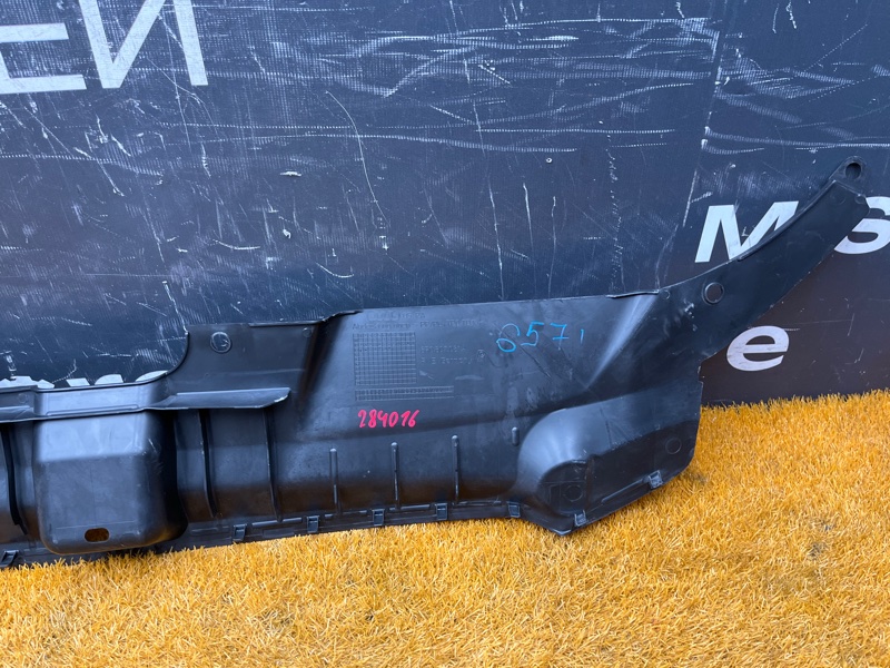 Накладка замка капота, 2000 рублей, Красноярск