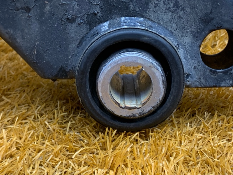 Балка поперечная (подрамник), 8700 рублей, Красноярск