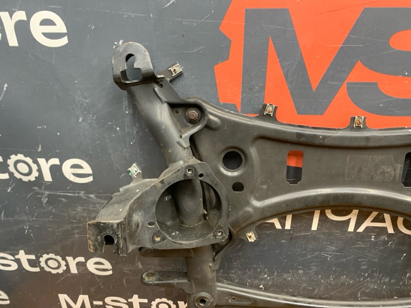 Балка поперечная (подрамник), 10200 рублей, Красноярск