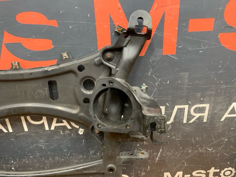 Балка поперечная (подрамник), 10200 рублей, Красноярск