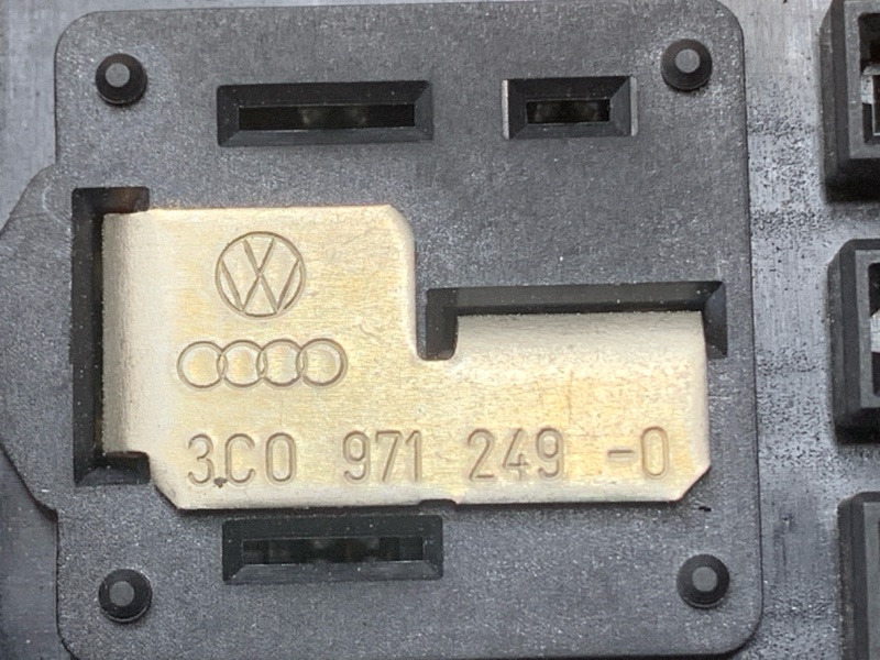 блок предохранителей, 1500 рублей, Красноярск