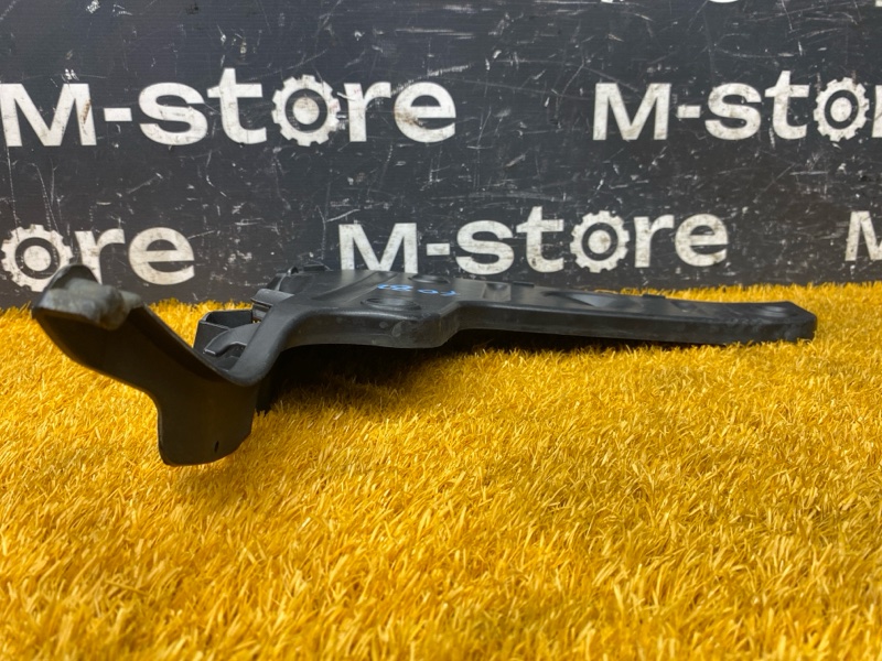 крепление бампера, 500 рублей, Красноярск