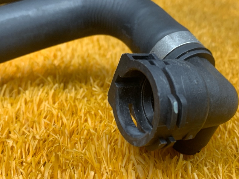 Патрубок радиатора верхний, 3000 рублей, Красноярск