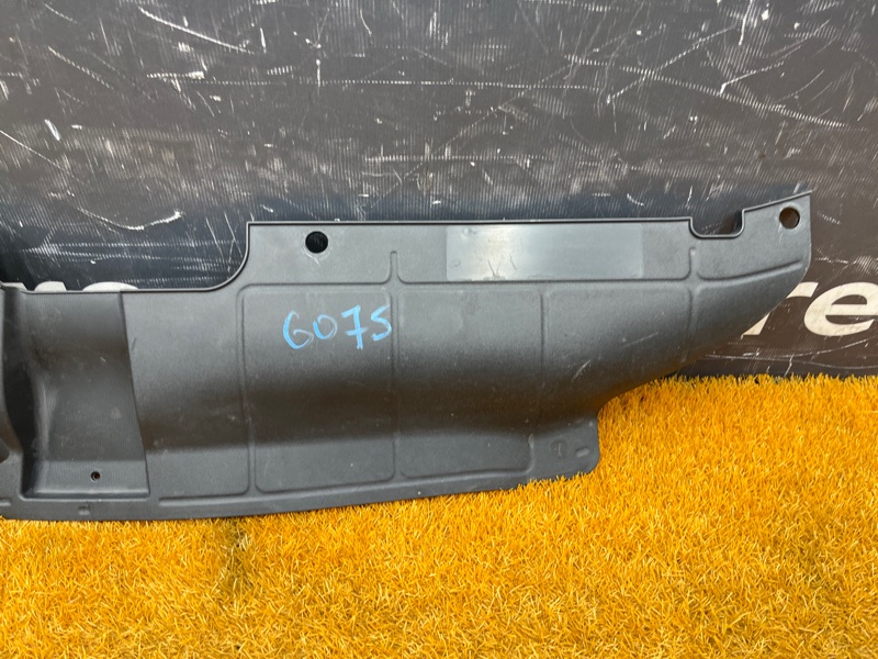 Накладка замка капота, 2500 рублей, Красноярск