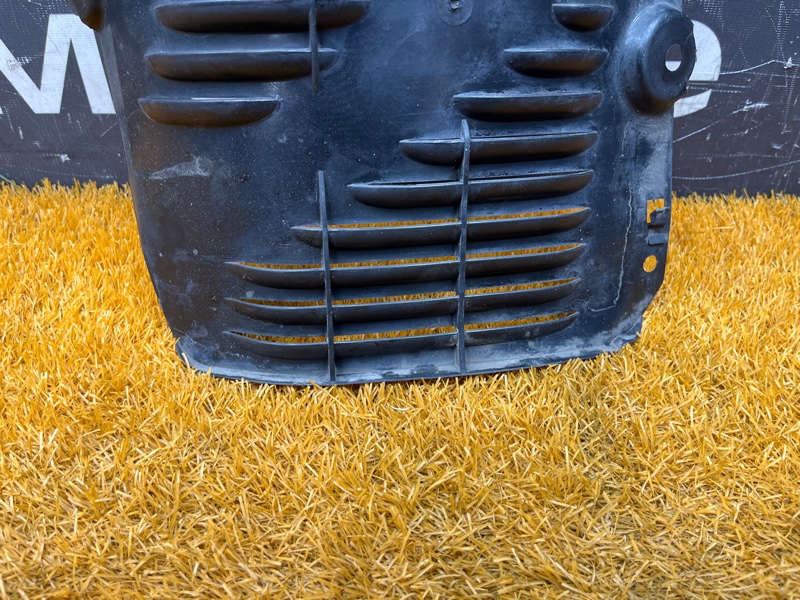 подкрылок, 300 рублей, Красноярск