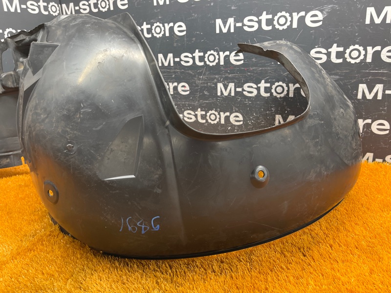 подкрылок, 2500 рублей, Красноярск