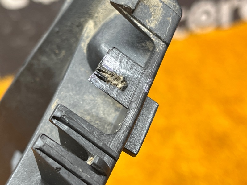 крепление бампера, 300 рублей, Красноярск