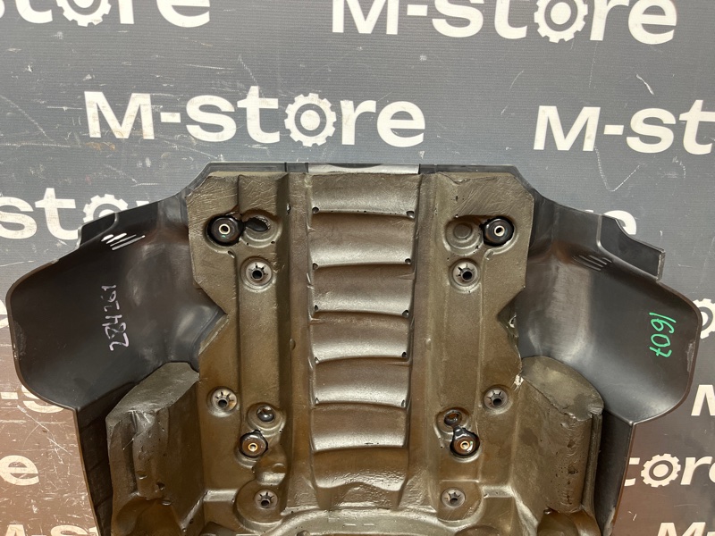 крышка двигателя, 900 рублей, Красноярск