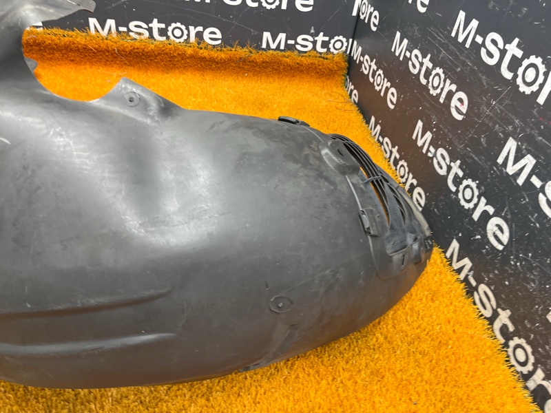 подкрылок, 500 рублей, Красноярск