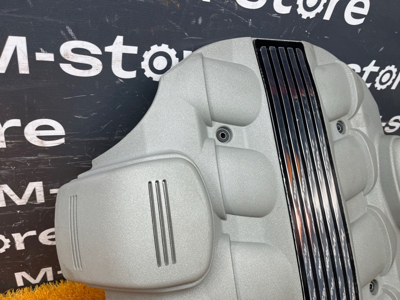 крышка двигателя, 1000 рублей, Красноярск