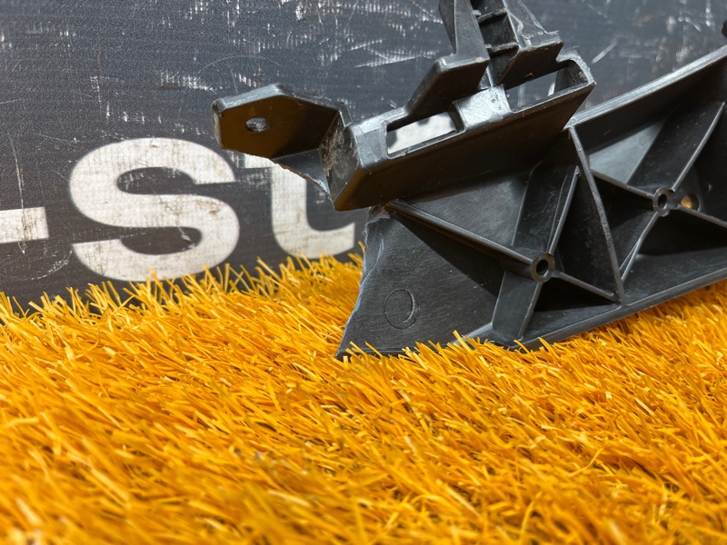 крепление бампера, 1700 рублей, Красноярск