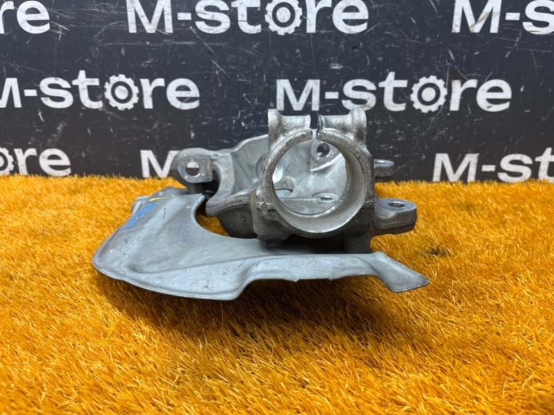 кулак поворотный, 1000 рублей, Красноярск