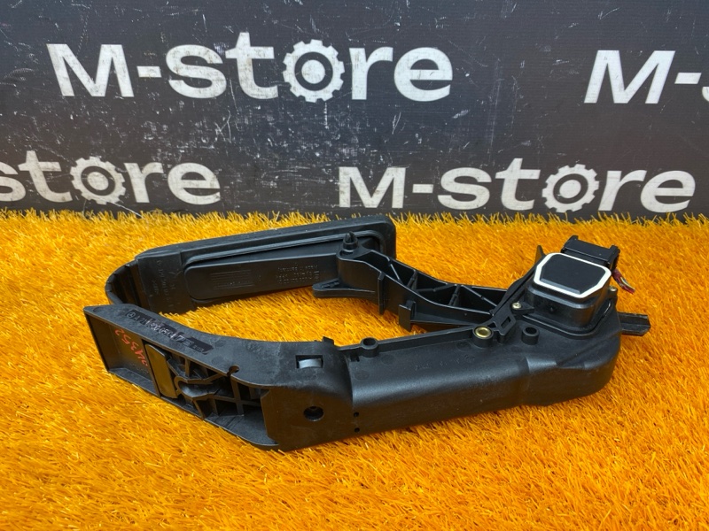 педаль газа, 1000 рублей, Красноярск