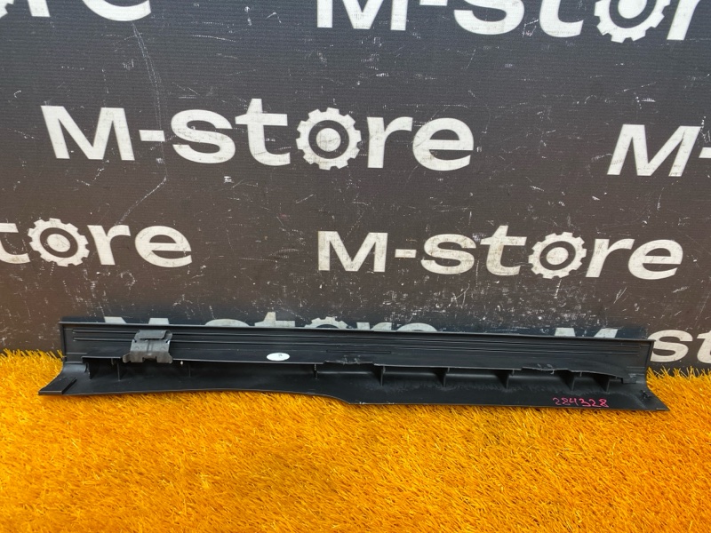 Накладка на порог салона, 300 рублей, Красноярск