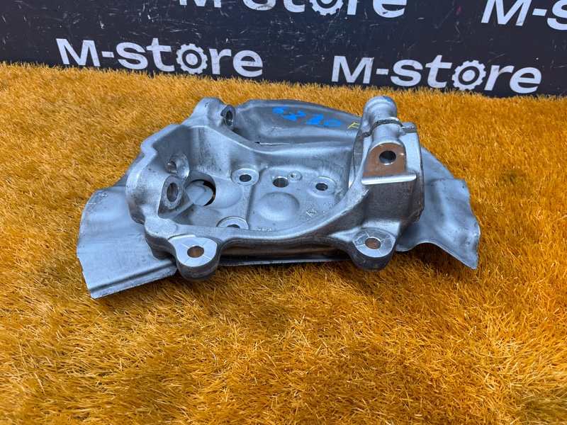 кулак поворотный, 1000 рублей, Красноярск