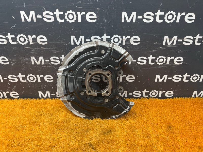 кулак поворотный, 2000 рублей, Красноярск