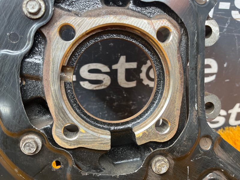 кулак поворотный, 2000 рублей, Красноярск