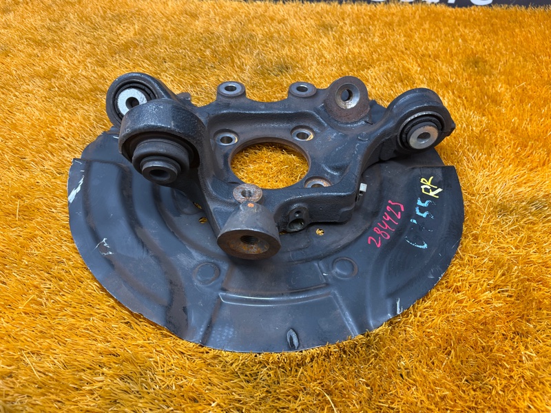 кулак поворотный, 2000 рублей, Красноярск