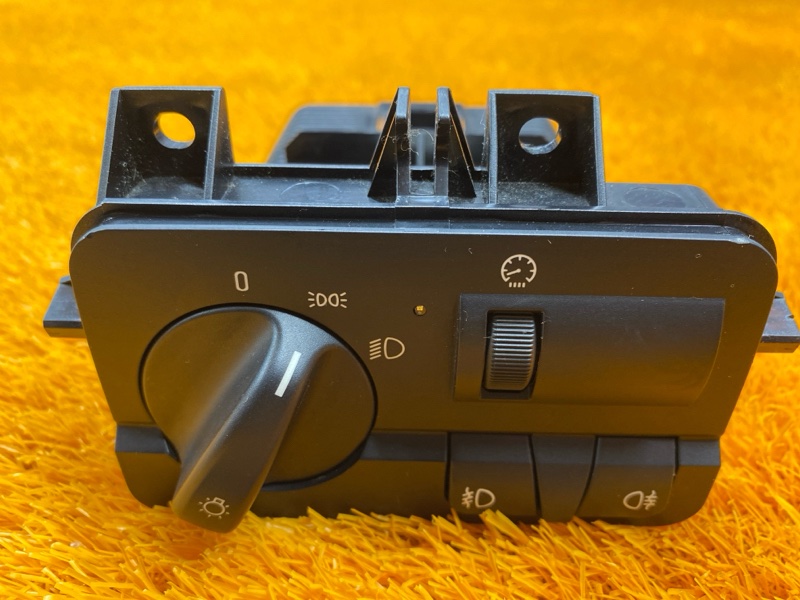 Переключатель света фар, 2000 рублей, Красноярск